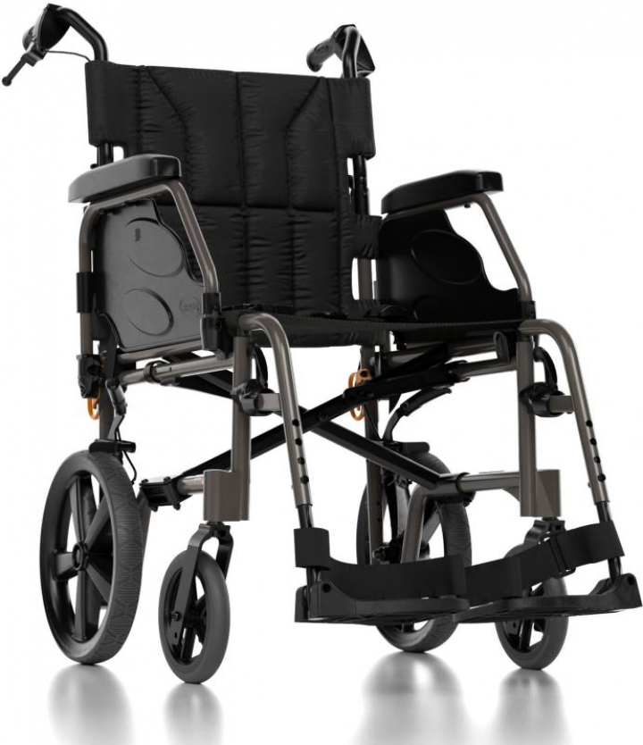 Cadeira de rodas manual com travão de acompanhante, costas dobráveis, rodas de trânsito, apoio de braços rebatível e de pés destacáveis Action 2 NG Transit Lite