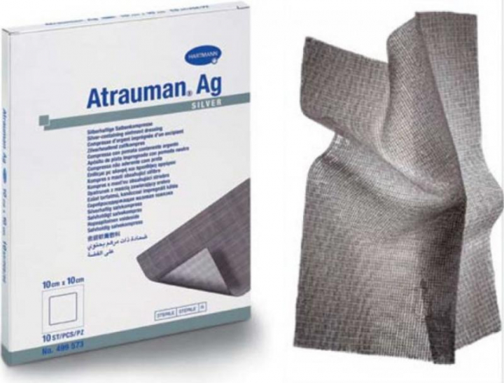 Penso apósito antibacteriano não aderente impregnado com prata hidrofóbica Atrauman Ag 10x10cm