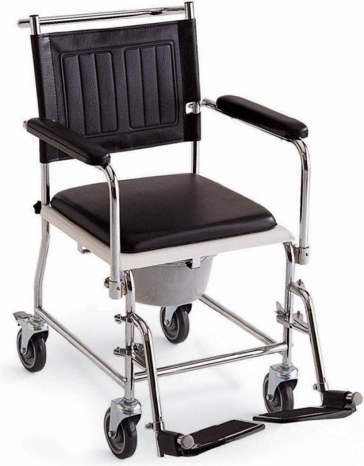 Cadeira de rodas sanitária com apoios de braços e pés destacáveis, assento almofadado e bacio Cascata H720T